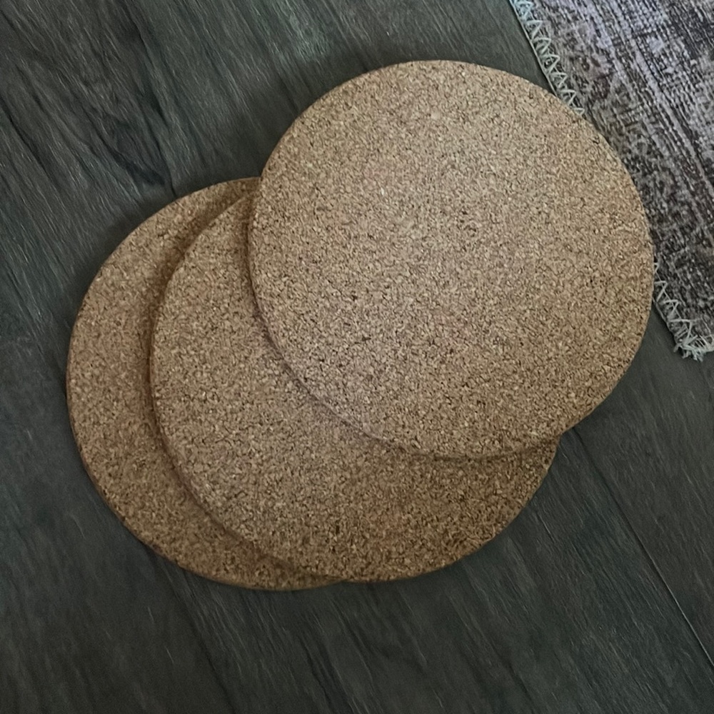 Cork trivets (3)
